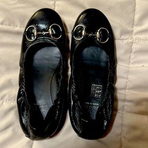 Gucci girls horsebit patent leather flats